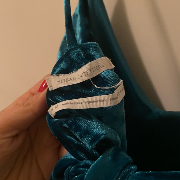 Turquoise velvet mini romper - Picture 3 of 3